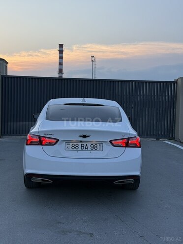 Chevrolet Malibu-9