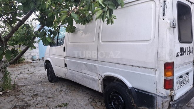 Ford Transit-7