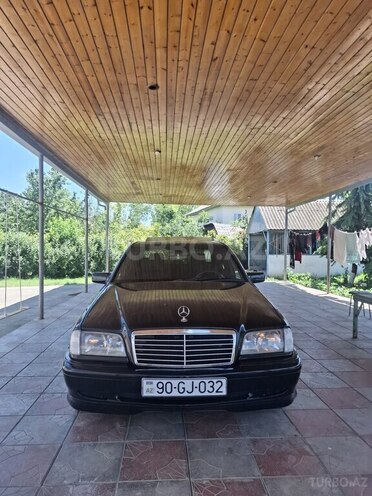 Mercedes C 240-1
