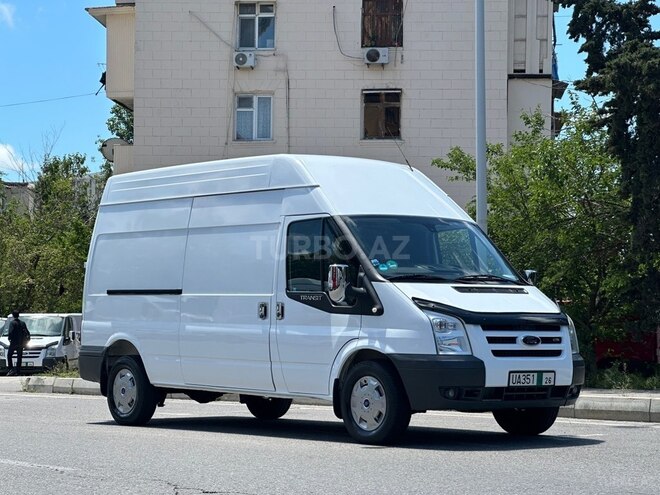 Ford Transit-1