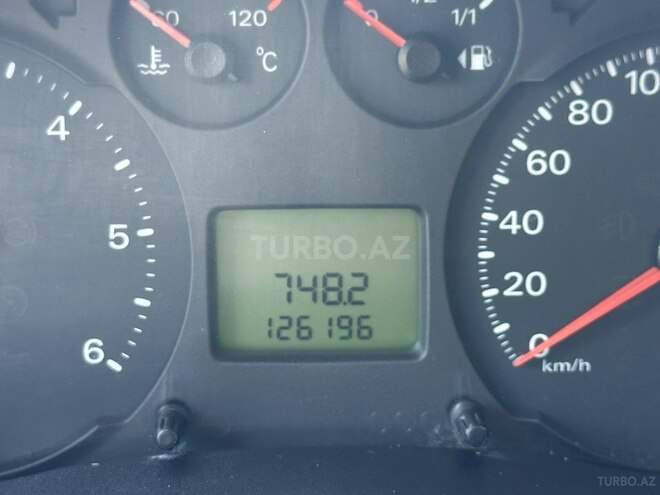 Ford Transit-12