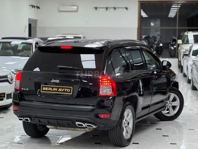 Jeep Compass-8
