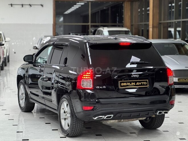 Jeep Compass-9