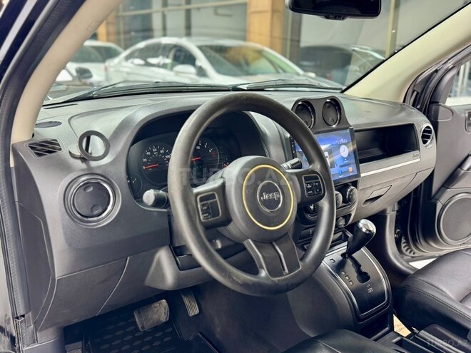 Jeep Compass-17