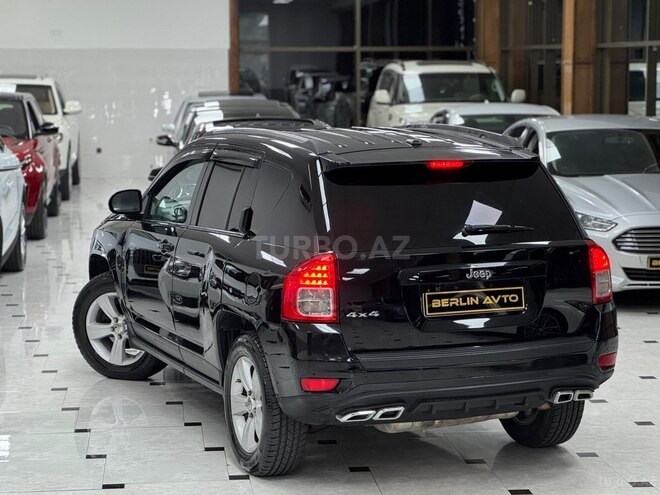 Jeep Compass-11