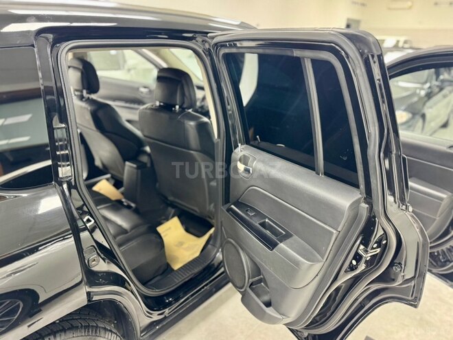 Jeep Compass-26