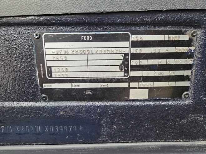 Ford Transit-11
