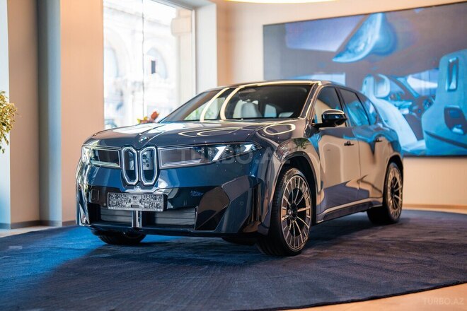 BMW iX3-2