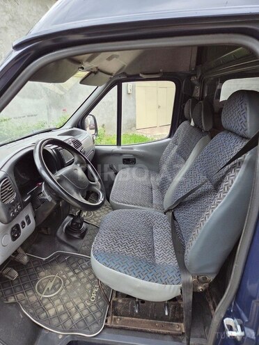 Ford Transit-8