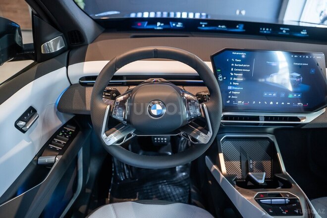 BMW iX3-15