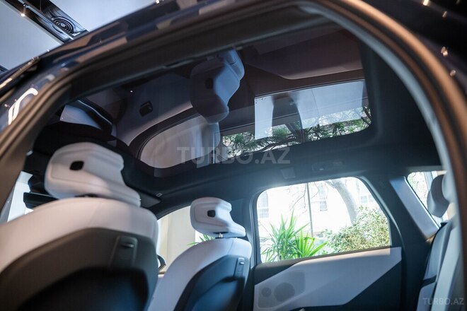 BMW iX3-16