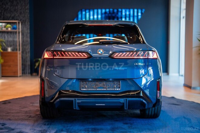 BMW iX3-19