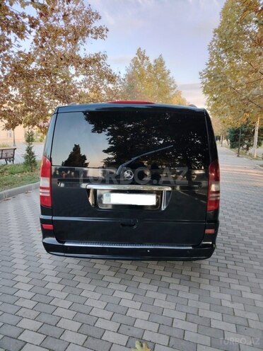 Mercedes Viano-12