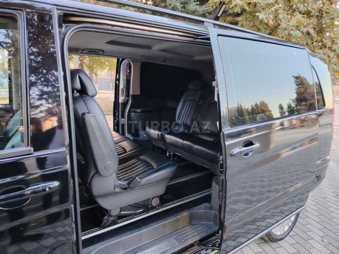 Mercedes Viano-5
