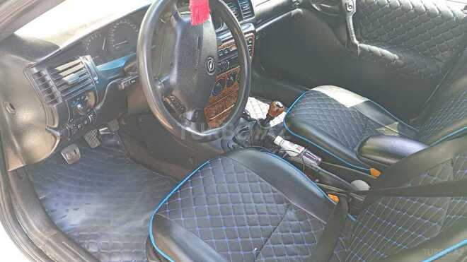 Opel Vectra-6