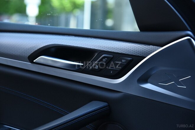 BMW X4-13