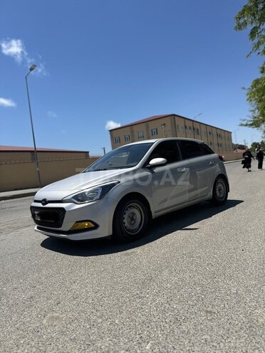 Hyundai i20-3