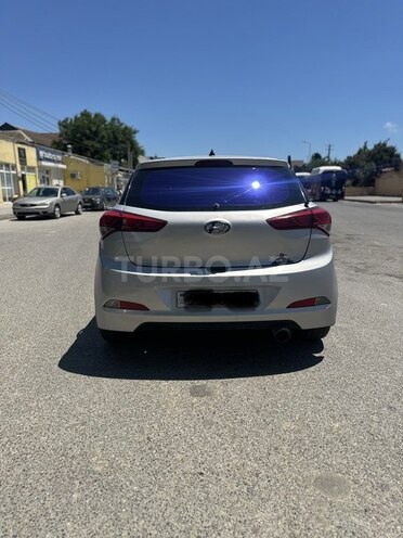 Hyundai i20-2