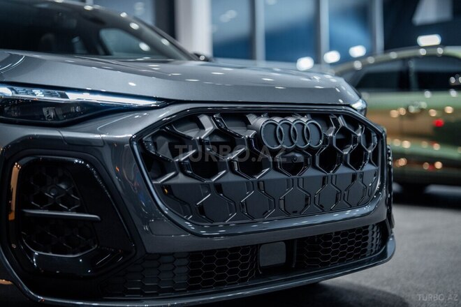 Audi Q5 Sportback-4