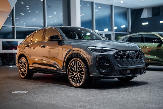 Audi Q5 Sportback-5