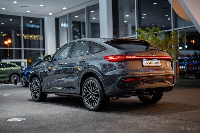 Audi Q5 Sportback-9