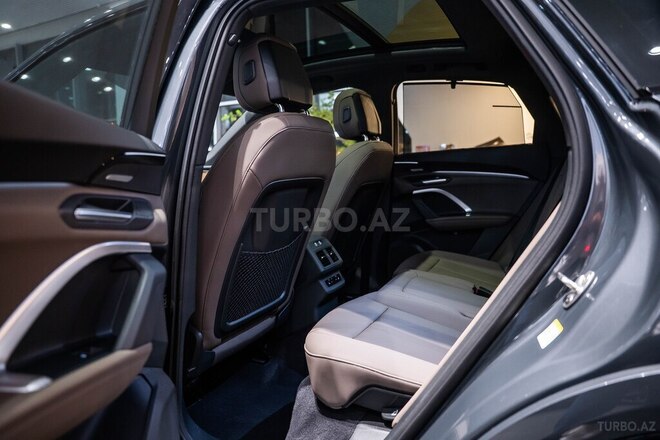 Audi Q5 Sportback-15