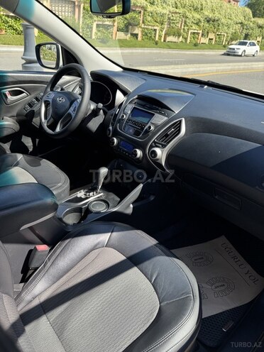Hyundai ix35-16
