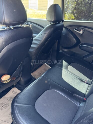 Hyundai ix35-14