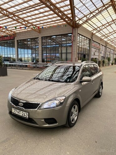 Kia Ceed SW-3