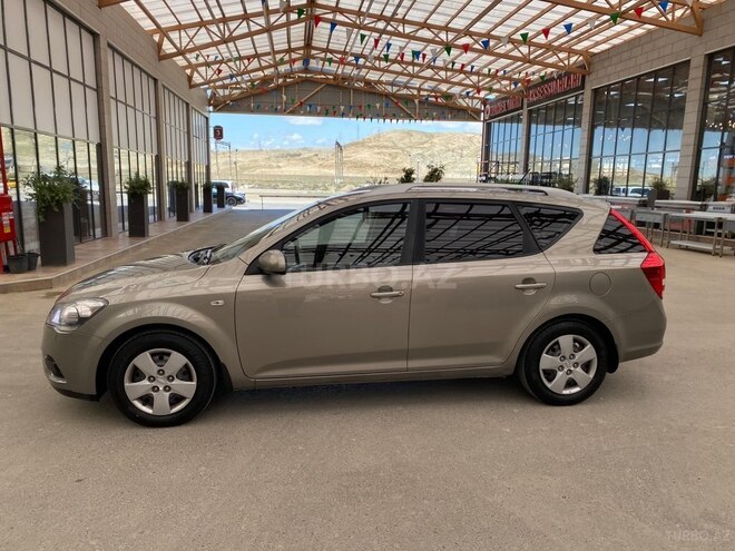 Kia Ceed SW-8