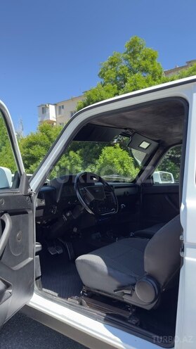 LADA (VAZ) Niva-11