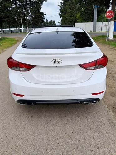 Hyundai Avante-2