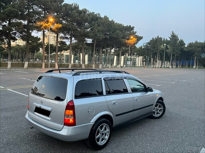 Opel Astra-10