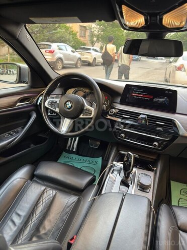 BMW 530e-3