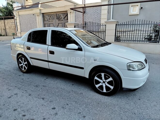 Opel Astra-10