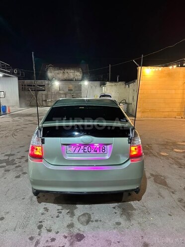Toyota Prius-2