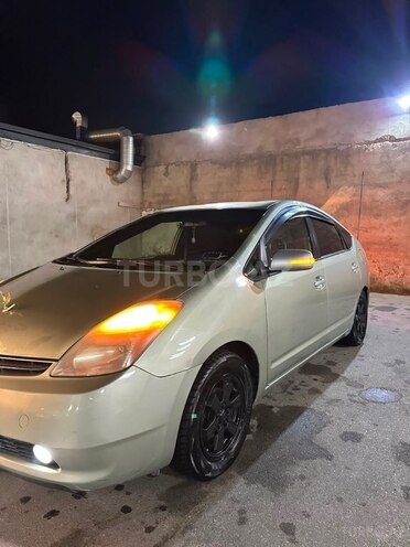 Toyota Prius-6