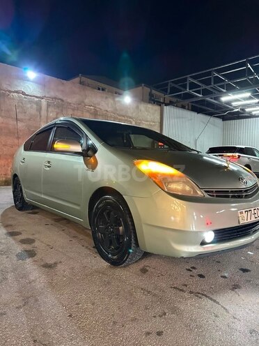 Toyota Prius-9