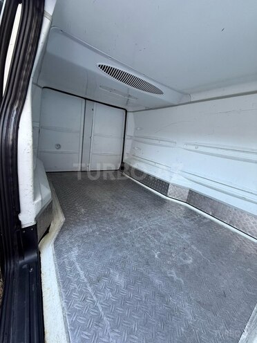 Mercedes Vito 111 CDI-13