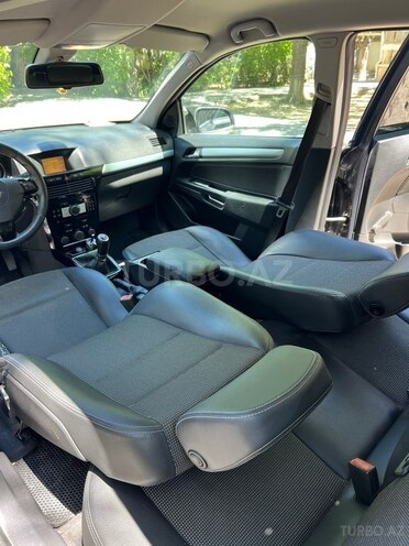 Opel Astra-8