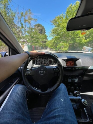 Opel Astra-10