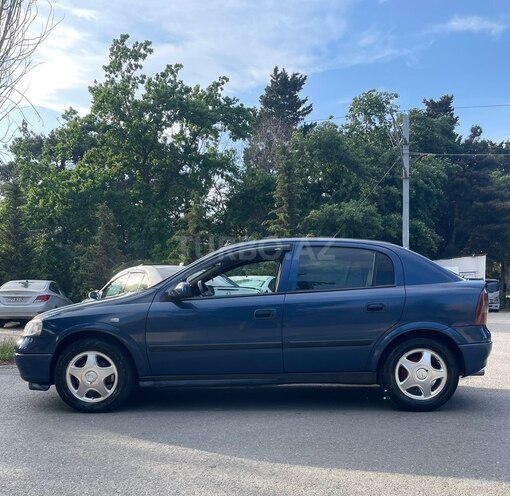 Opel Astra-11
