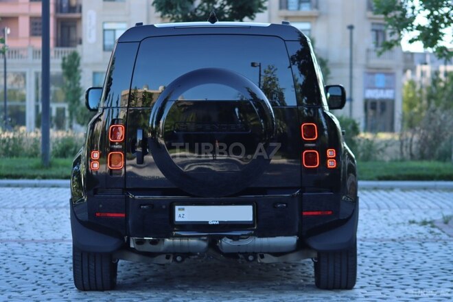 Land Rover Defender-3
