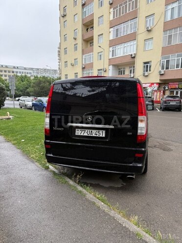 Mercedes Viano-3
