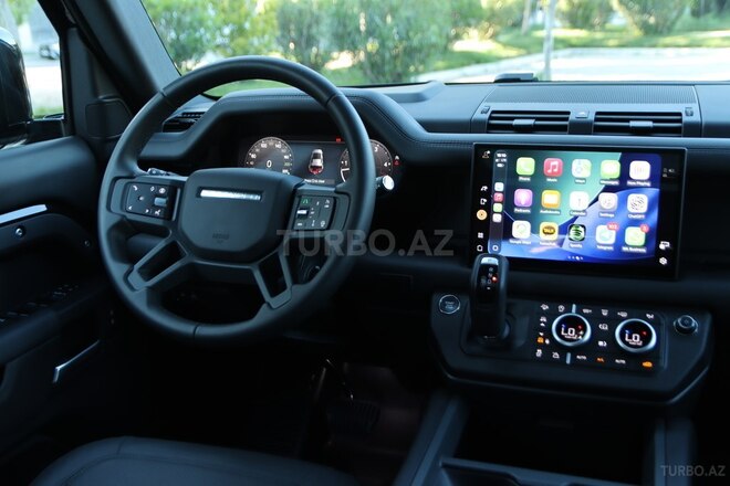 Land Rover Defender-16
