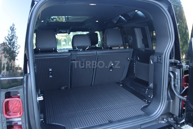 Land Rover Defender-26