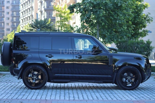 Land Rover Defender-5