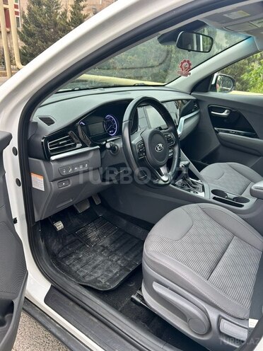 Kia Niro-6