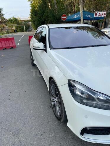 Mercedes E 220-5