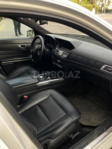 Mercedes E 220-6